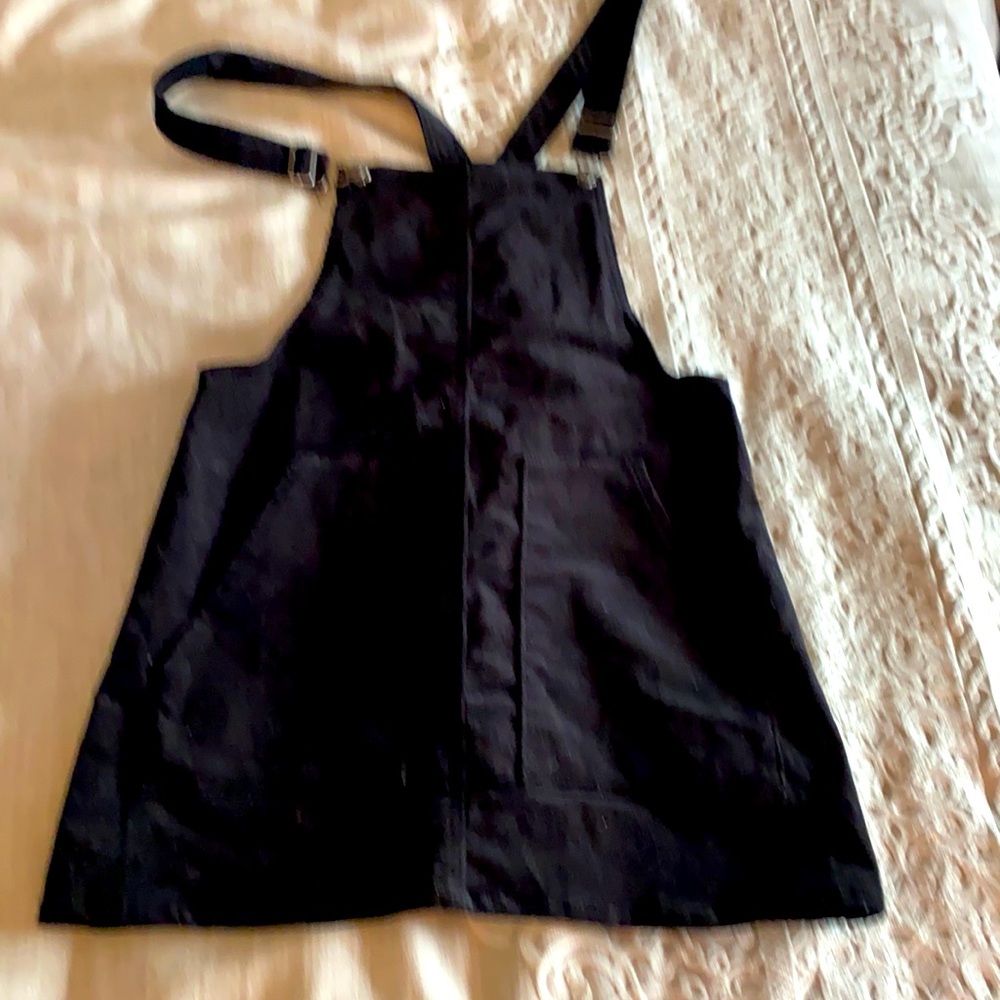 Black light-weight Jumper